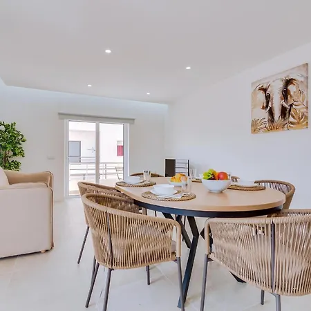 T2 Moderno E Renovado A 500m Da De